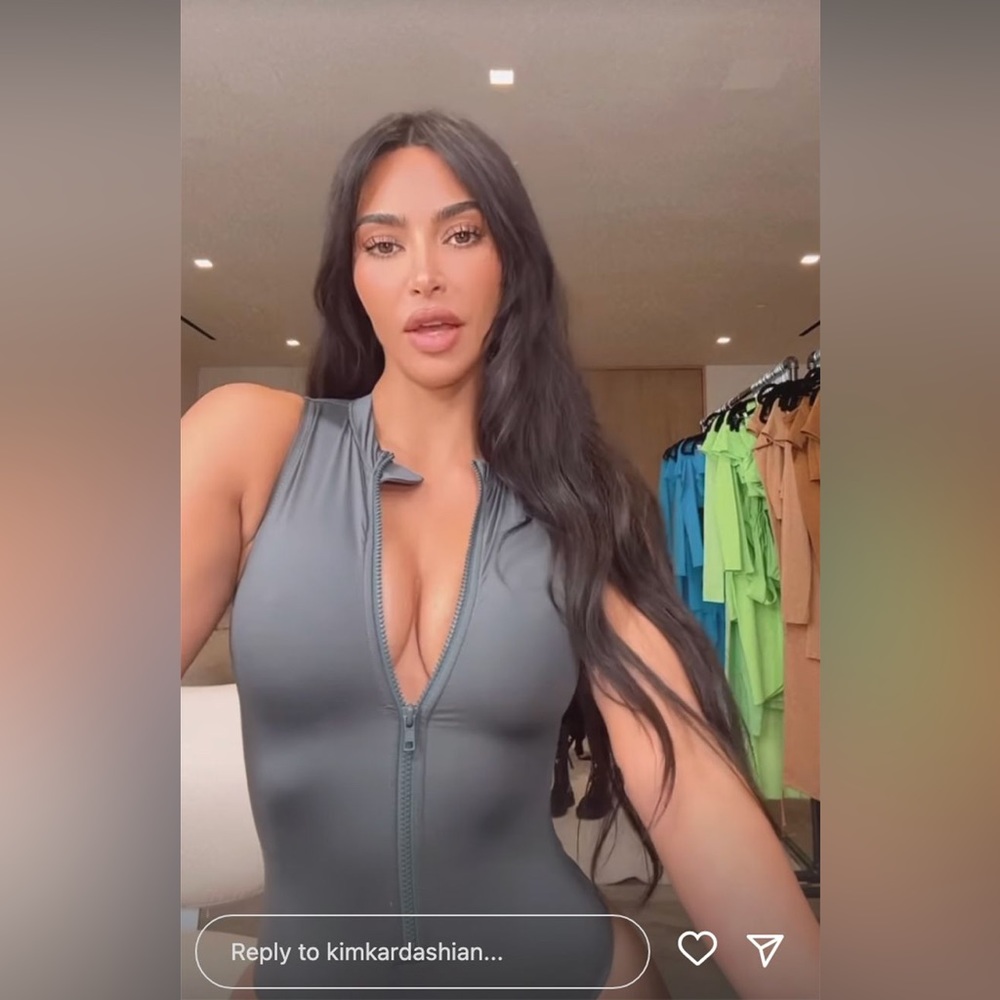 SKIMS Swim - one piece zip up - desert